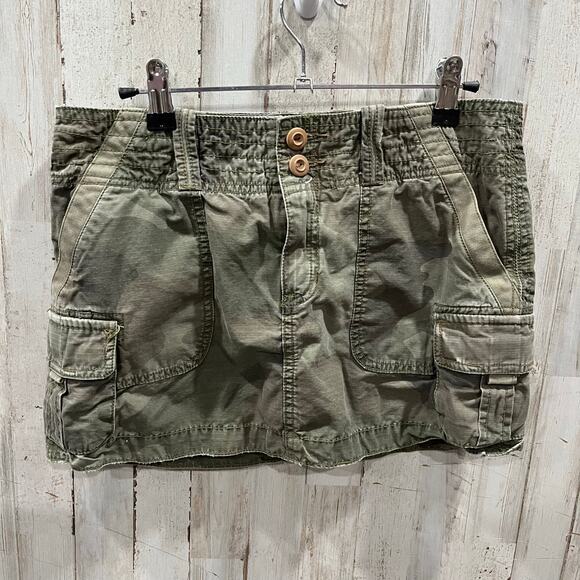 Vintage American Eagle Cam Cargo Y2K Micro Mini Distressed Skirt Size 6 - Picture 1 of 7
